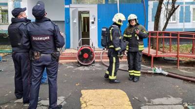 Пожар произошел в квартире жилого дома на юге Москвы