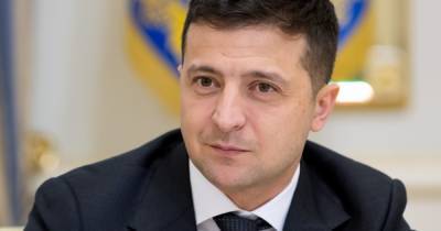 "За такие изменения голосовали украинцы": Зеленский подписал закон об олигархах