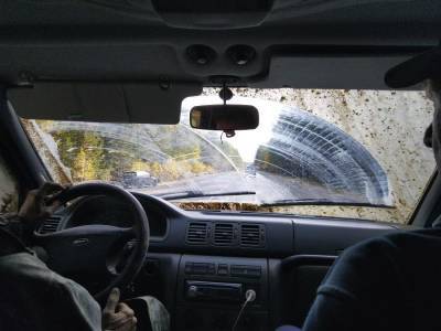 Под Новосибирском мэрия продала 3 служебных автомобиля и уволила водителя