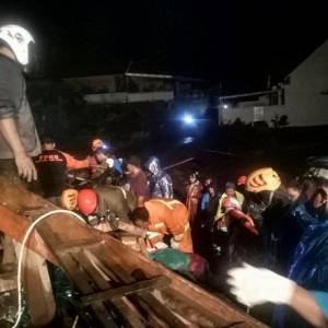 На остров Ява обрушилось мощное наводнение: есть жертвы. Фото - reporter-ua.com - Индонезия