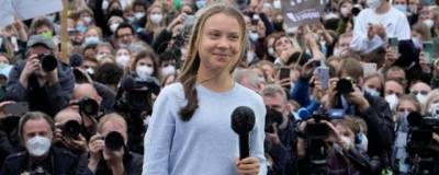 Шведская экоактивистка Грета Тунберг возглавила многотысячную акцию протеста в Глазго