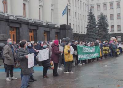 Власть наняла «заробитчан» на митинг против Кличко под Офисом президента (ВИДЕО)
