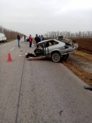 ДТП на дороге «Тацинская- Милютинская»: погибли мужчина и ребёнок