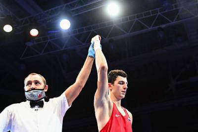 Российский боксер завоевал серебро на чемпионате мира