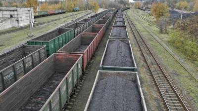 Казахстан опроверг блокировку поставок угля на Украину