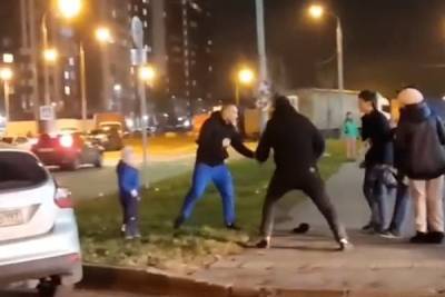 Двое подозреваемых в нападении на отца с ребёнком в Новой Москве задержаны