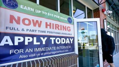 Уровень безработицы в США снизился в октябре до 4,6%