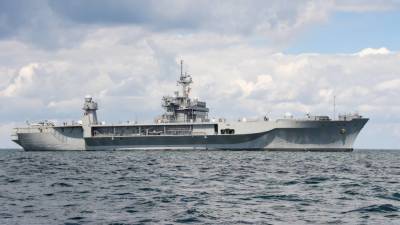 ЧФ России проследит за флагманом Шестого флота США Mount Whitney в Черном море