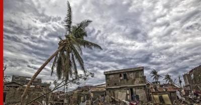 "Экологическая бомба запущена": рост числа ураганов и сильных осадков предсказала эколог