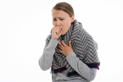 Пульмонолог Абакумов перечислил восемь главных причин затяжного кашля