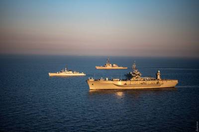 В Черном море корабли ВМС США провели учения с союзниками