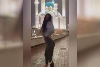 Мусульманки призвали не наказывать девушку за видео рядом с мечетью в Казани