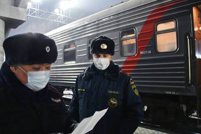 Пассажир поезда "Москва-Адлер" выстрелил в полицейского