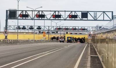 Дерзкая выходка водителей грузовиков в тоннеле петербургской дамбы обернулась для них уголовным делом