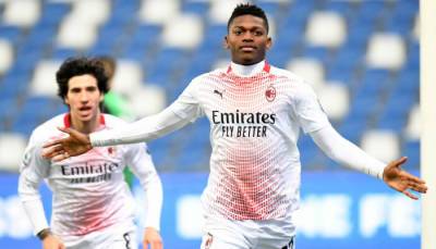Милан ведет переговоры о продлении контракта Леау