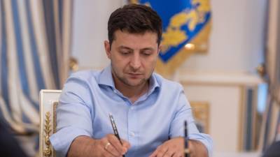 Президент Украины подписал закон об олигархах