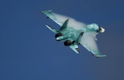 Самолеты Су-34 и Су-24 выполнили полеты с дозаправкой в воздухе на Урале - interfax-russia.ru - Челябинская обл.