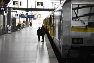 В Германии из-за нападения в поезде три человека получили ножевые ранения