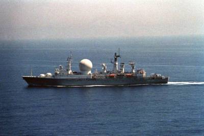 Российский корабль «Маршал Крылов» произвел фурор на Западе