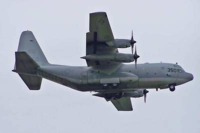 Американский самолёт C-130 Hercules впервые поймал беспилотник в воздухе
