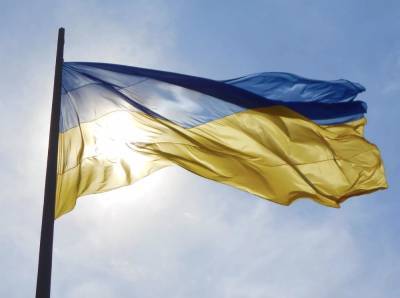 В Виннице россиянин сорвал со здания флаг Украины