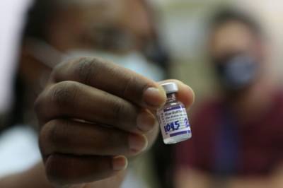 Коста-Рика первой в мире ввела обязательную вакцинацию от COVID для детей