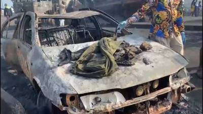 Более 80 человек погибли после столкновения бензовоза с грузовиком в Сьерра-Леоне