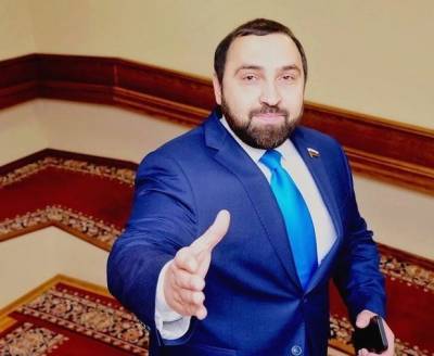 Депутат Султан Хамзаев предложил запретить указывать национальность преступников в СМИ
