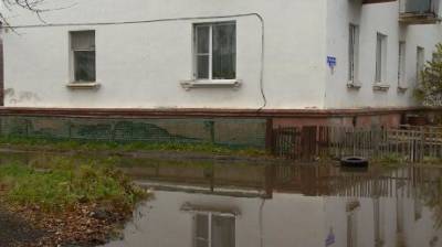 Дом на улице Измайлова окружила вода из ветхих сетей - penzainform.ru