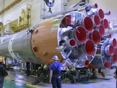 На Байконуре собрали «пакет» ракеты-носителя «Союз-2.1а»