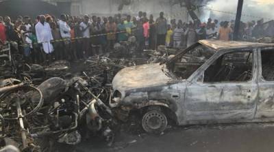 В Сьерра-Леоне на улице взорвался бензовоз, погибло более сотни человек