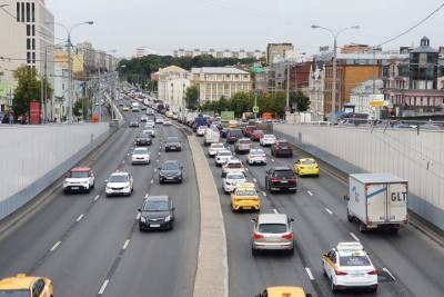 Движение на участке Дмитровского шоссе ограничат почти на год