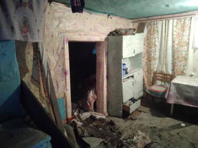 На 60-летнюю женщину рухнул потолок в жилом доме под Новосибирском