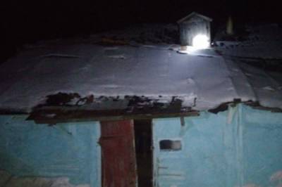 В Новосибирской области частично обрушился одноэтажный дом