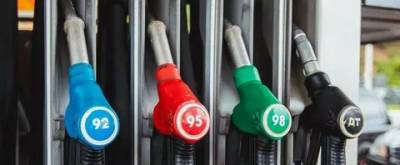 В России цена на бензин выросла на 12 копеек за неделю