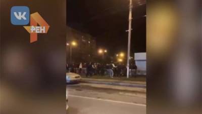 Очевидцы опубликовали в Сети видео массовой драки в Домодедово