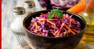 30 минут на кухне: теплый имбирный салат из красной капусты