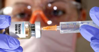 За субботу темпы COVID-вакцинации в Украине упали вдвое