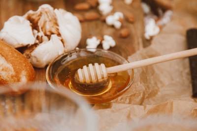 10 способов отличить настоящий мёд от подделки