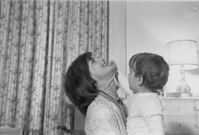 Вдохновение на каждый день: как Жаклин Кеннеди одевалась дома