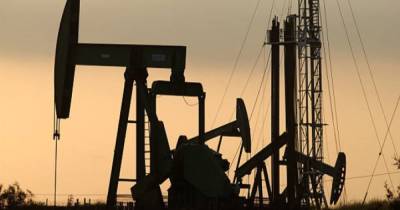 Байден уверяет, что США сдержат скачок цен на нефть, несмотря на противодействия России