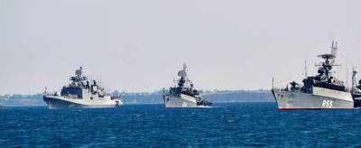 Министр обороны Сергей Шойгу заявил, что российские военные следят за кораблями США в Черном море