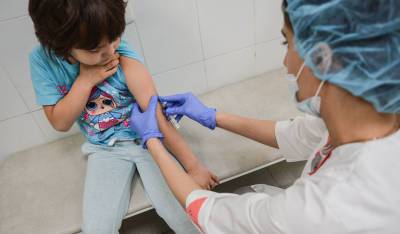 Коста-Рика стала первой страной с обязательной вакцинацией детей от COVID-19