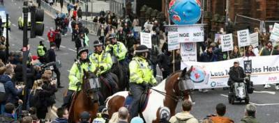 Британская полиция задержала более 20 митингующих на акции в Глазго