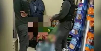 В Одессе мужчина в магазине пытался «расплатиться» половым органом (видео)