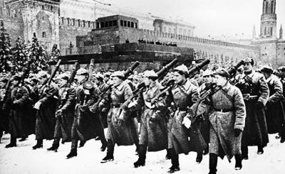 Die Welt: Москва не была взята 80 лет назад из-за глупости Гитлера? Многие немцы еще верят в эту отмазку