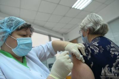 Вирусолог выступил за введение в России обязательной вакцинации от COVID-19