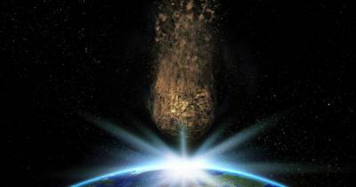К Земле летит астероид размером с Эйфелеву башню - ren.tv