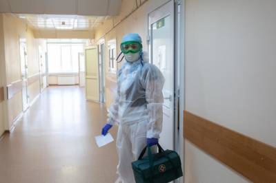 Заболеваемость COVID-19 в Новосибисрке выросла на 346 случаев в нерабочие дни