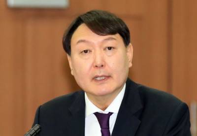 Бывший генпрокурор Южной Кореи лидирует среди кандидатов в президенты